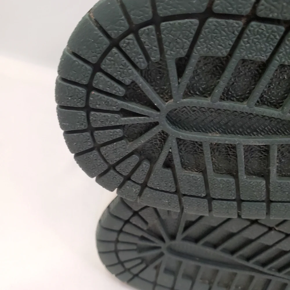 Size 10 Nike Air Jordan 1 Retro High Anti Gravity Grove Green Patent 332550-300 - Picture 10 of 16